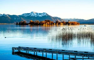 Caratteristiche uniche dei mercatini di Natale di Prien am Chiemsee La Magia del Lago e delle Alpi