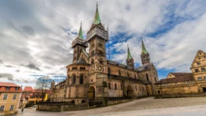Il Mercatino di Natale del Domplatz a Bamberg Spiritualità e Tradizione nel Cuore di Bamberg