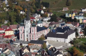 Storia e Origini dei Mercatini di Natale di Mariazell