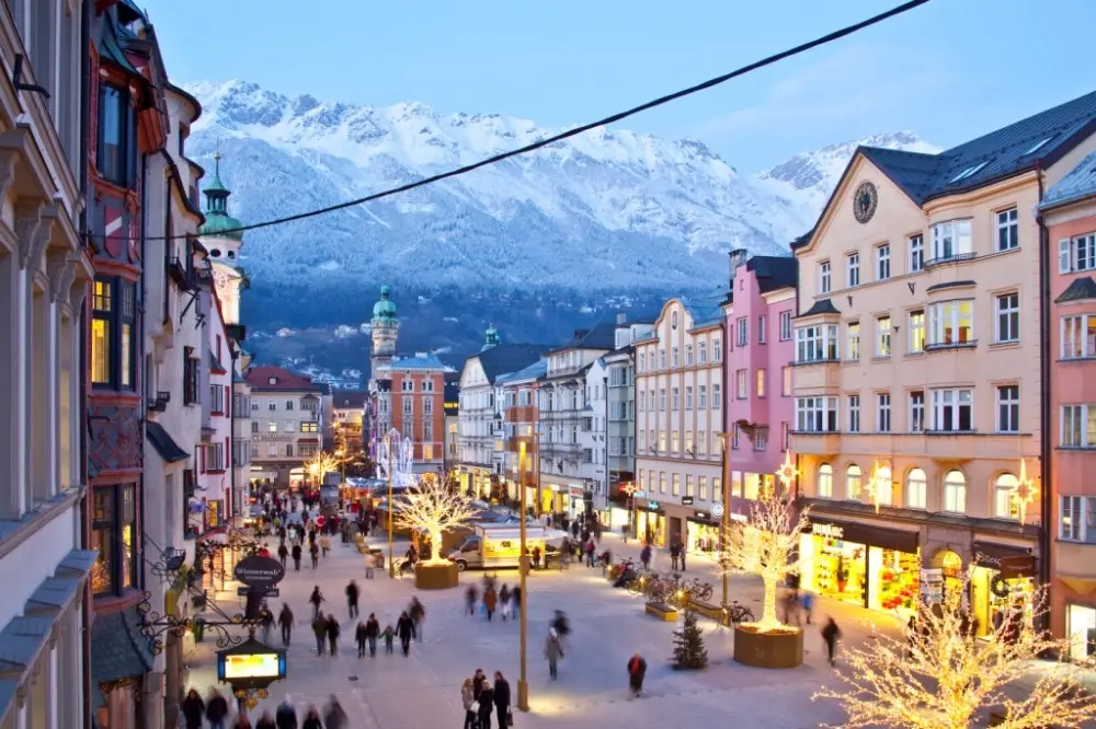 Mercatini di Natale a Innsbruck + Isola delle Dame Mercatini di Natale a Innsbruck + Isola delle Dame
